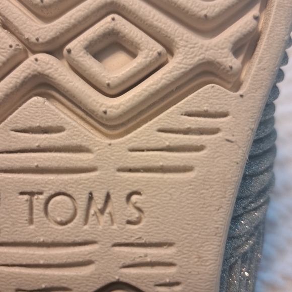 Toms Alpargata Shoes - Picture 12 of 14
